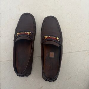 Gucci Men's Dark Brown Loafers with Gold Accent